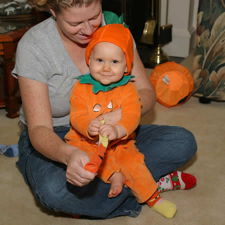 Mommy's getting her socks on.